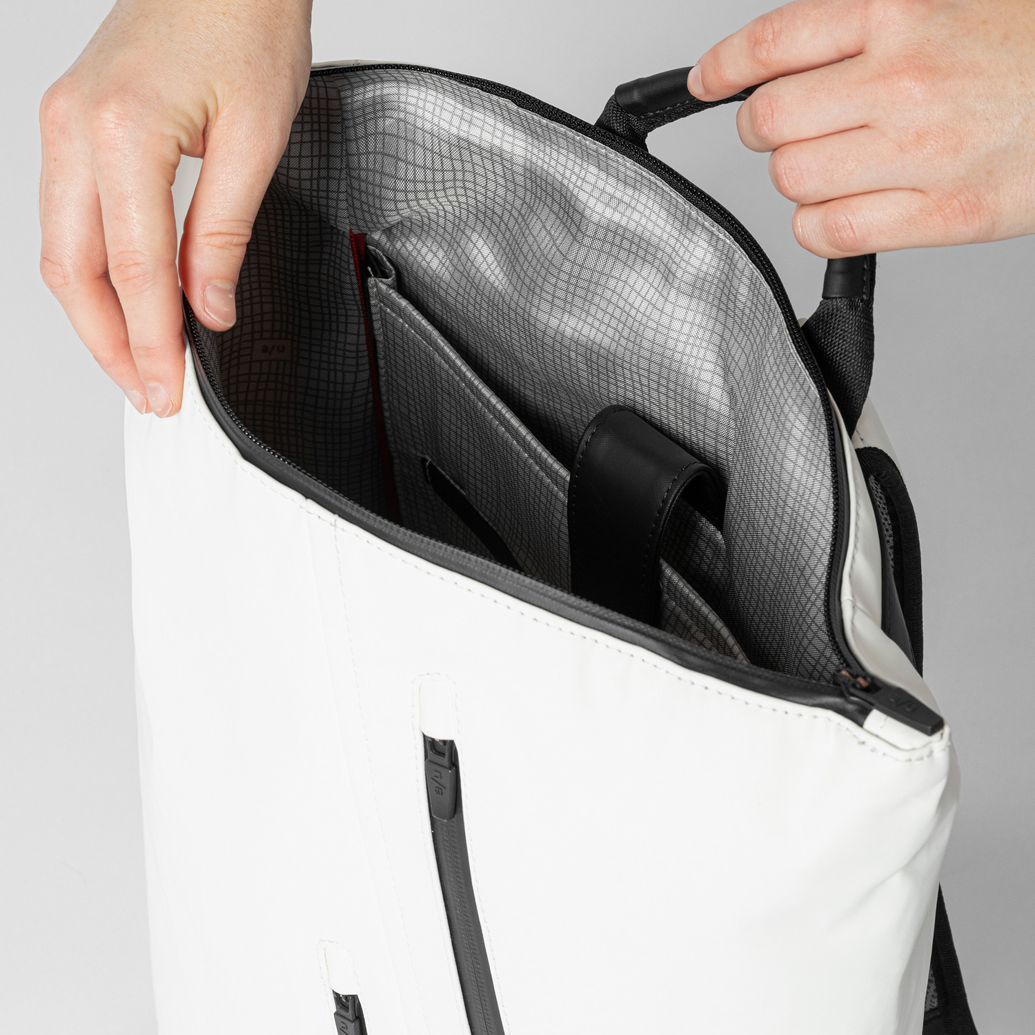 puro by day backpack