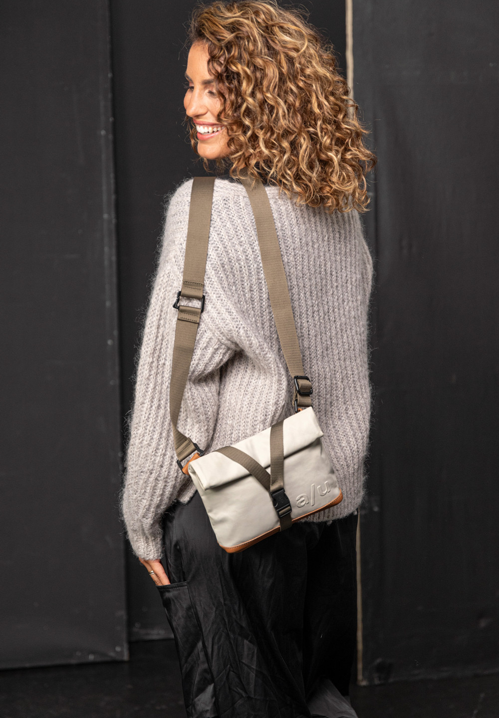 【TSURU】TreatUrselforiginalLeather bag aunts-uncles-tsu-dust-