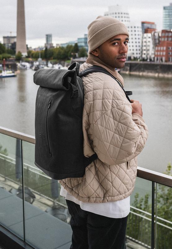 a/u backpacks women