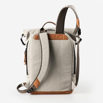 adjustable shoulder straps with padding for extra comfort